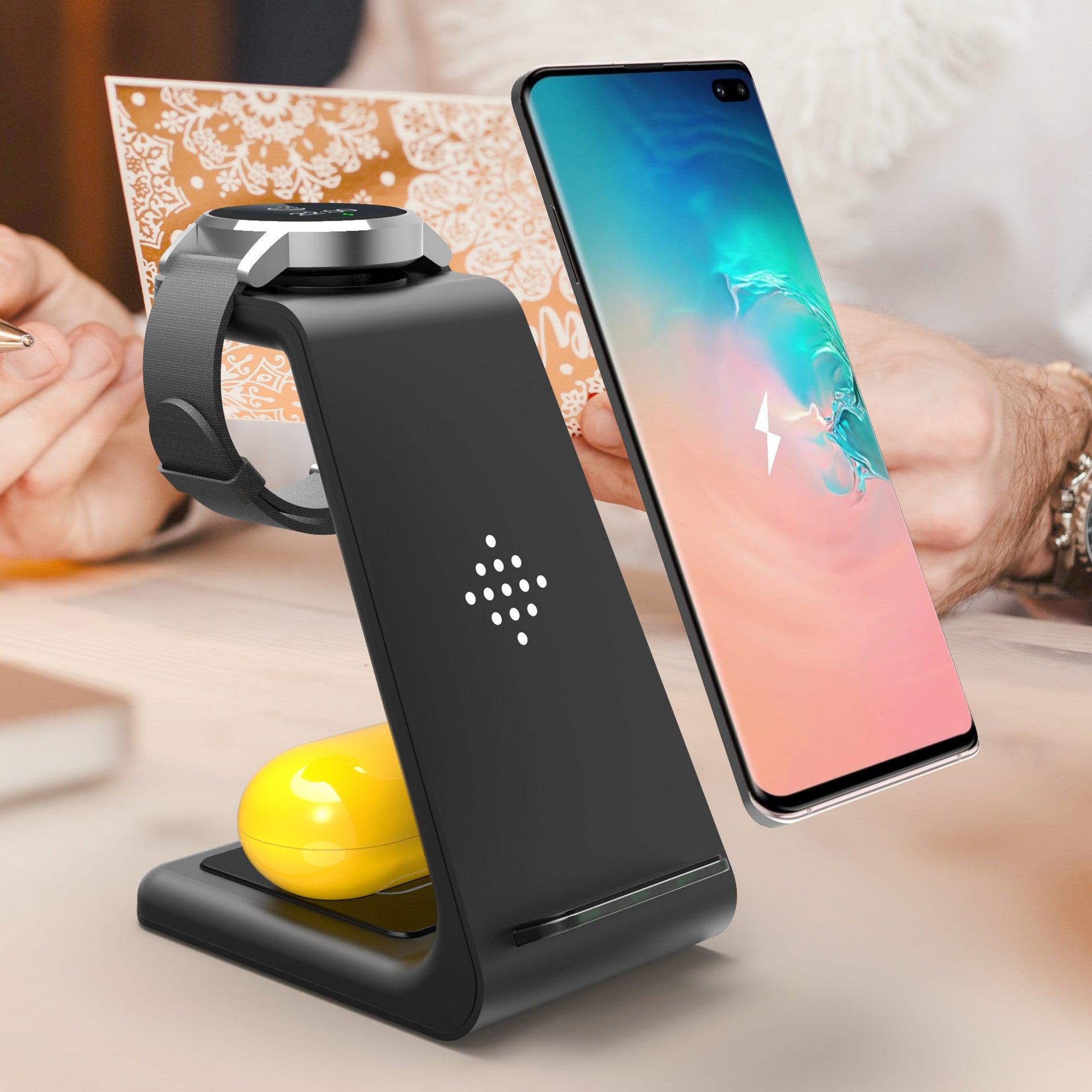Forge™ 3 In 1 Fast Charging Wireless Station